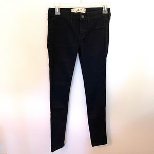 Hollister black skinny jeans